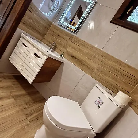 In بيت ضيافة