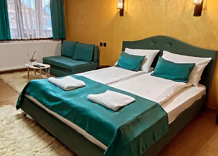 In Πανσιόν Leshten